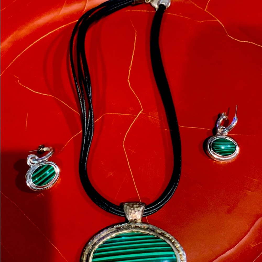 CHICOS NECKLACE AND EARRINGS PIERCED ADJUSTABLE CHAIN - Picture 5 of 6